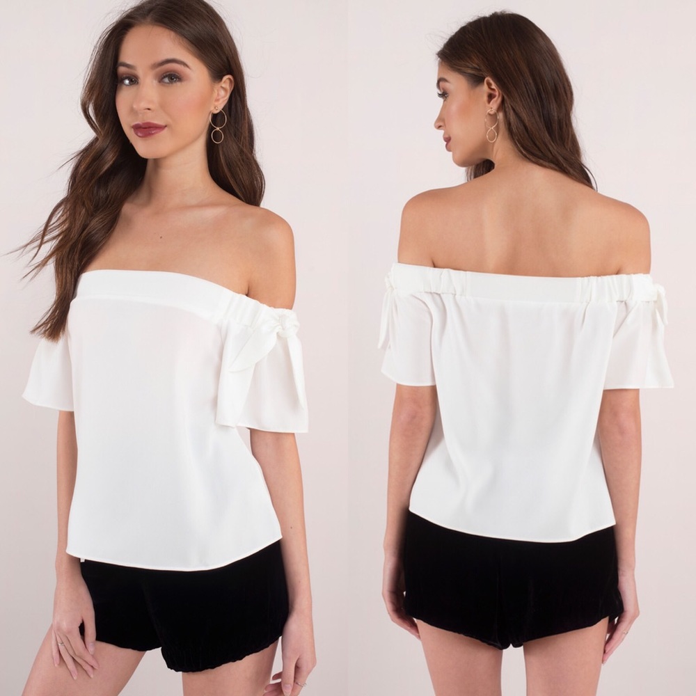 Tobi Cool Breeze Off-Shoulder Ivory Top